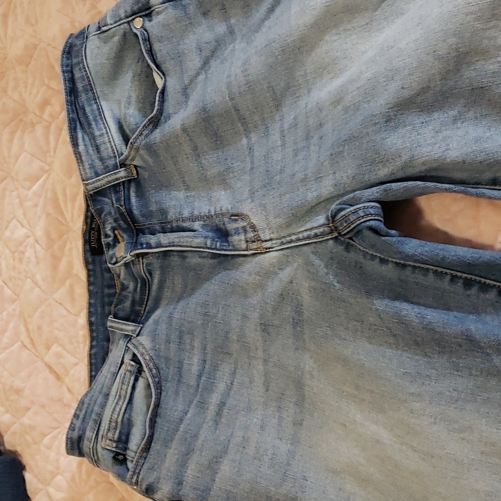 Judy blue light wash boyfriend jeans